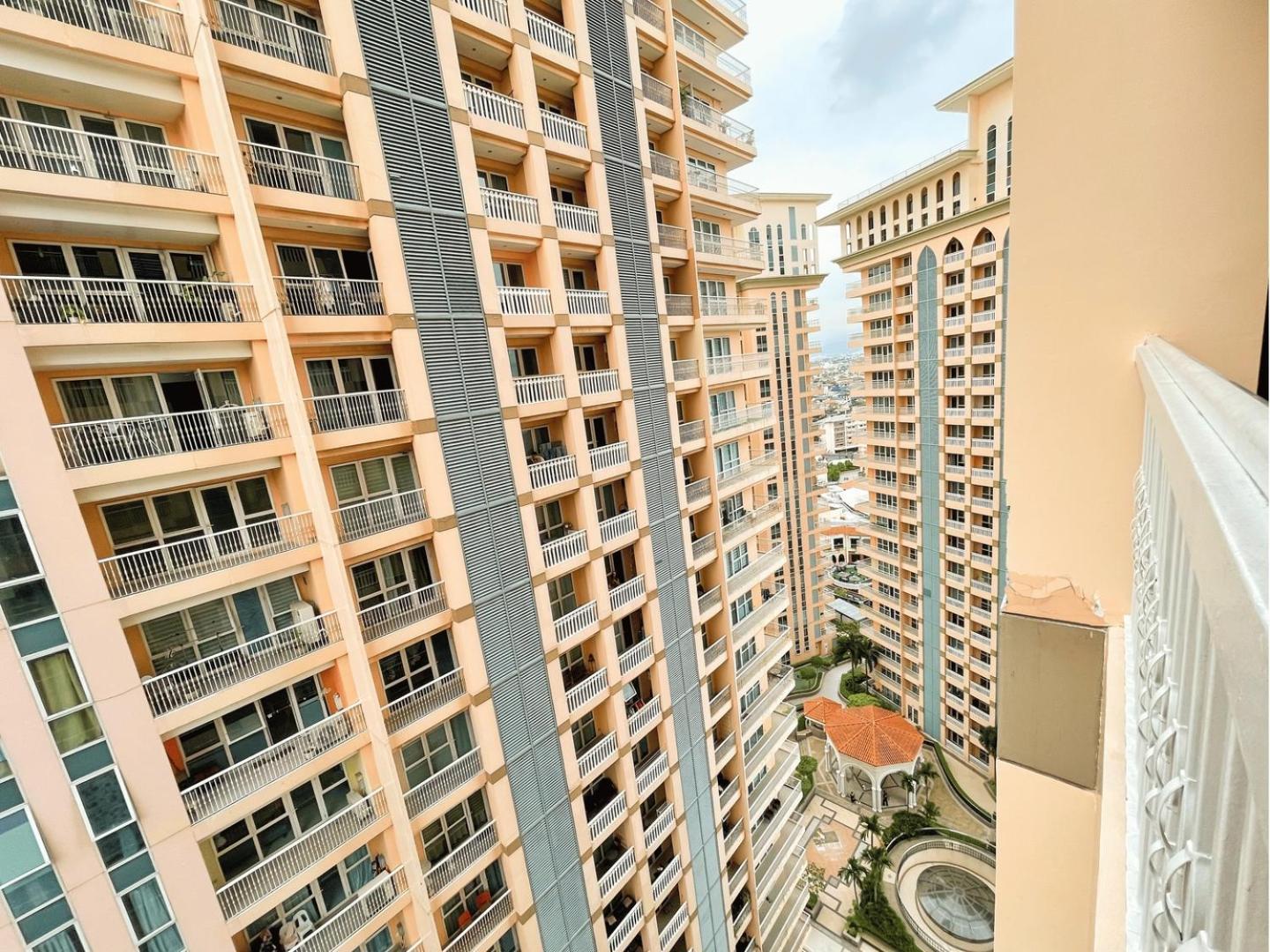Cozy Bgc Condo, Venice Grand Canal #vlrtc18e Bahay bakasyunan